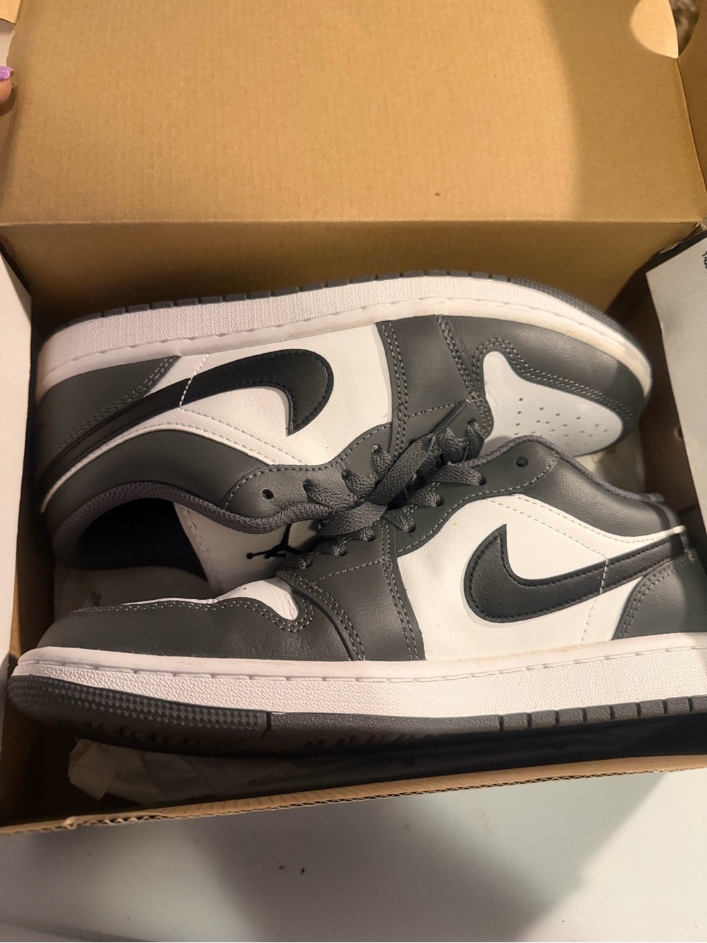 Nike Men’s Low-Top Sneakers - White & Gray